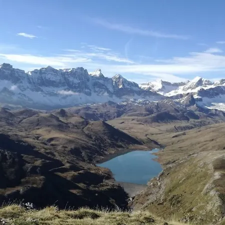 Aparthotel Lausan 2*