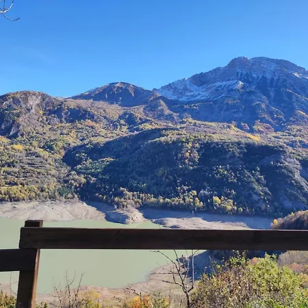 Lausan Aparthotel Gavín